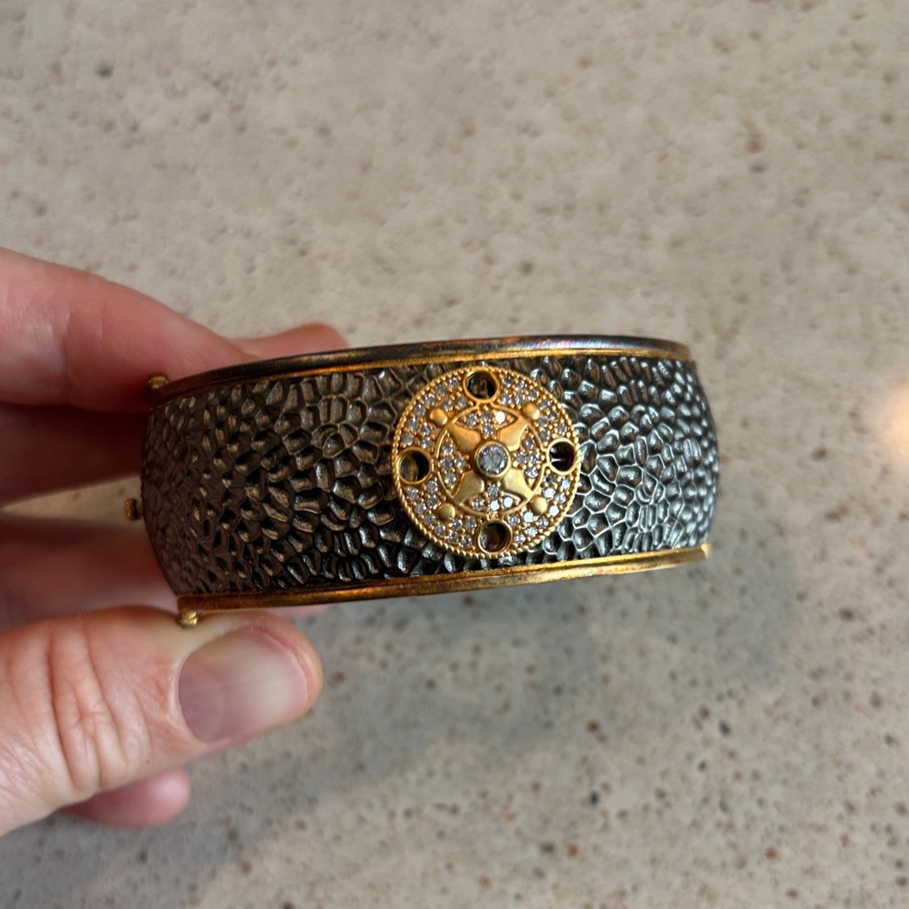 Gold Gunmetal Textured Cuff Bracelet Freida Rothman 925 sterling silver Belargo
